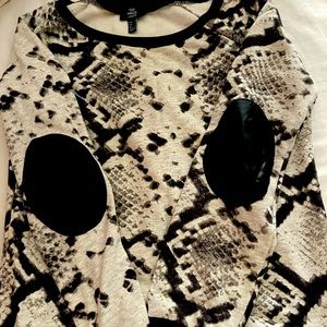 Mango snakeskin patten patch crew neck